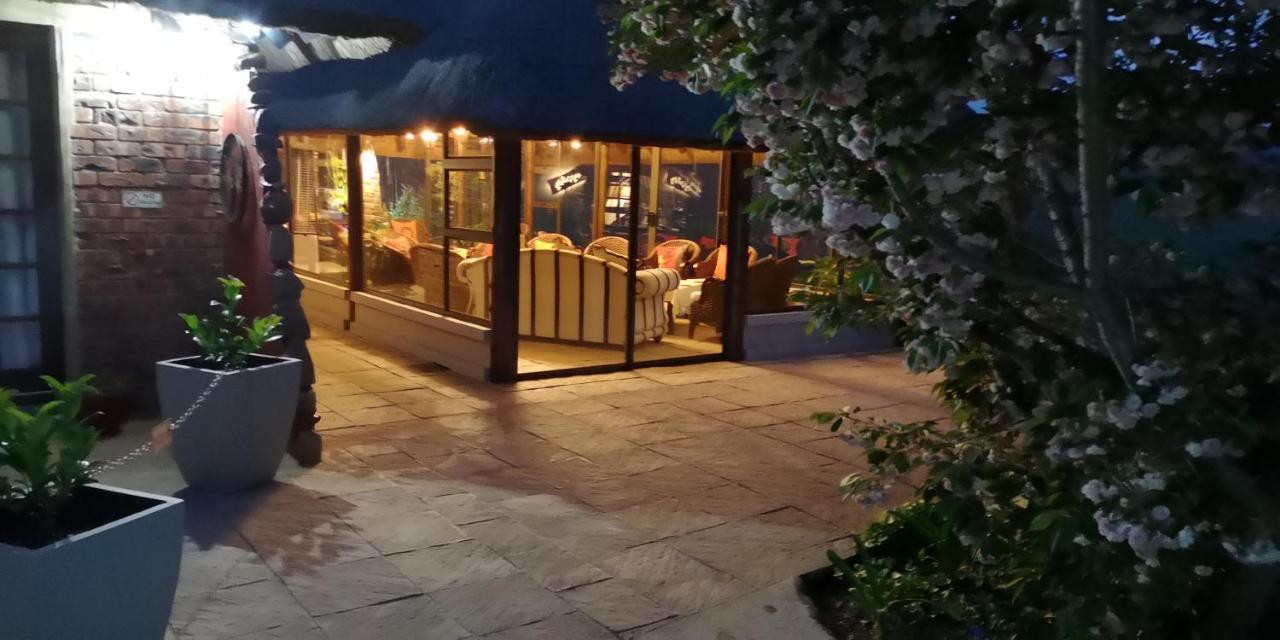 Amazian Mountain River Lodge Underberg Ngoại thất bức ảnh